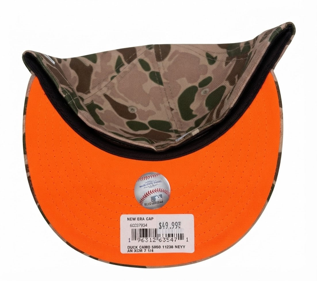 New Era 59FIFTY New York Yankees Duck Camo Fitted Hat featuring a distinct duck camo pattern and a 1996 World Series side patch.