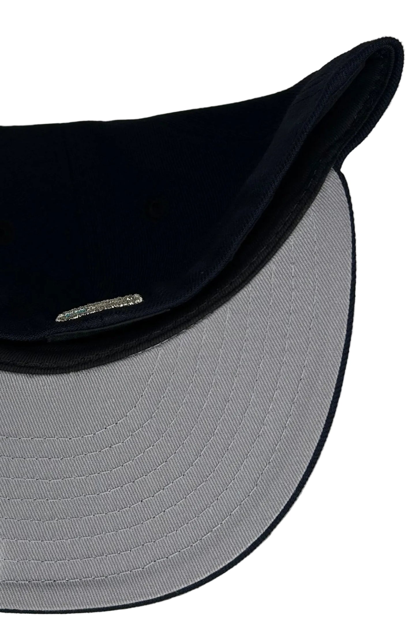New Era 59FIFTY Fitted Seattle Mariners Navy W/ a SP & Gray UV.