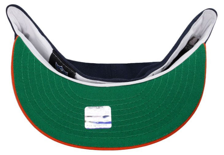 Chicago Bears New Era 59FIFTY model featuring a two-tone design “Draft 2000”Legends patch, celebrating the team's history.