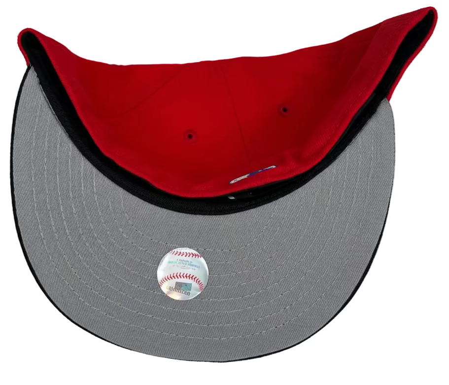 Black New York Mets W/ a 50th Anniversary Side Patch 59fifty New Era Fitted Hat.
