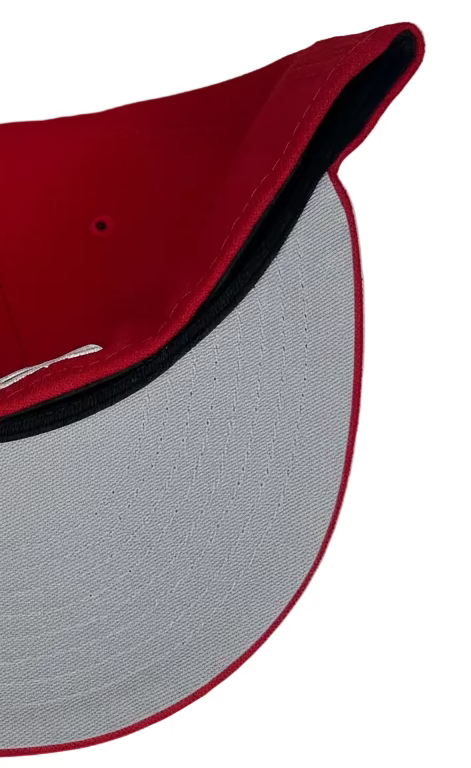New Era 1990 World Series fitted cap featuring a prominent Cincinnati Reds "C" logo.