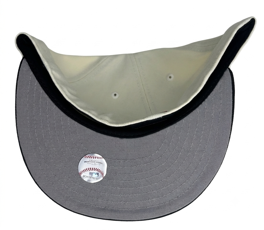 New Era 59Fifty Tampa Bay Rays hat features a cream crown, black visor, and a 1998 inaugural season patch.