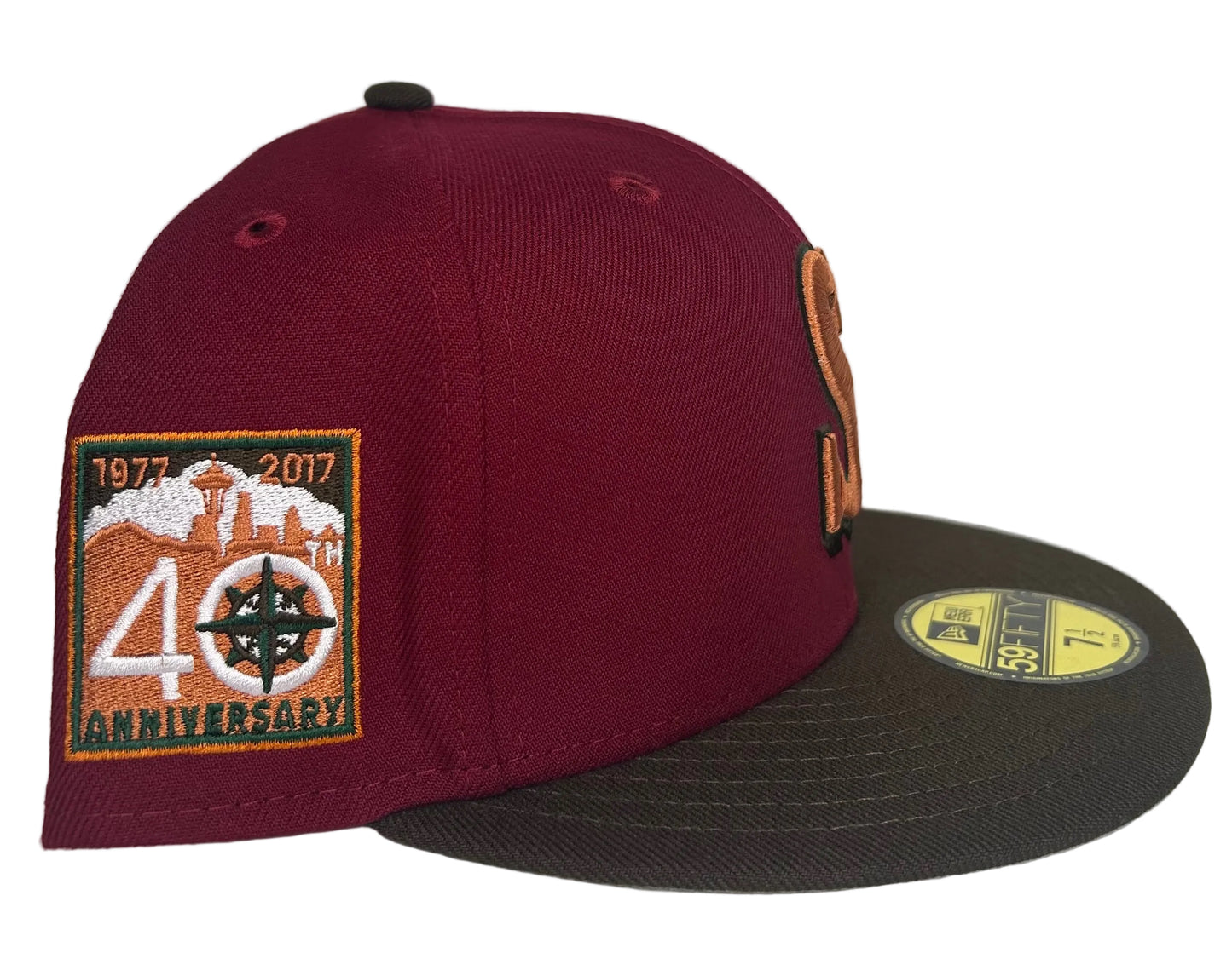 New Era Seattle Mariners Cardinal Two Tone 40th Anniversary fitted hat with a distinctive dark visor.
