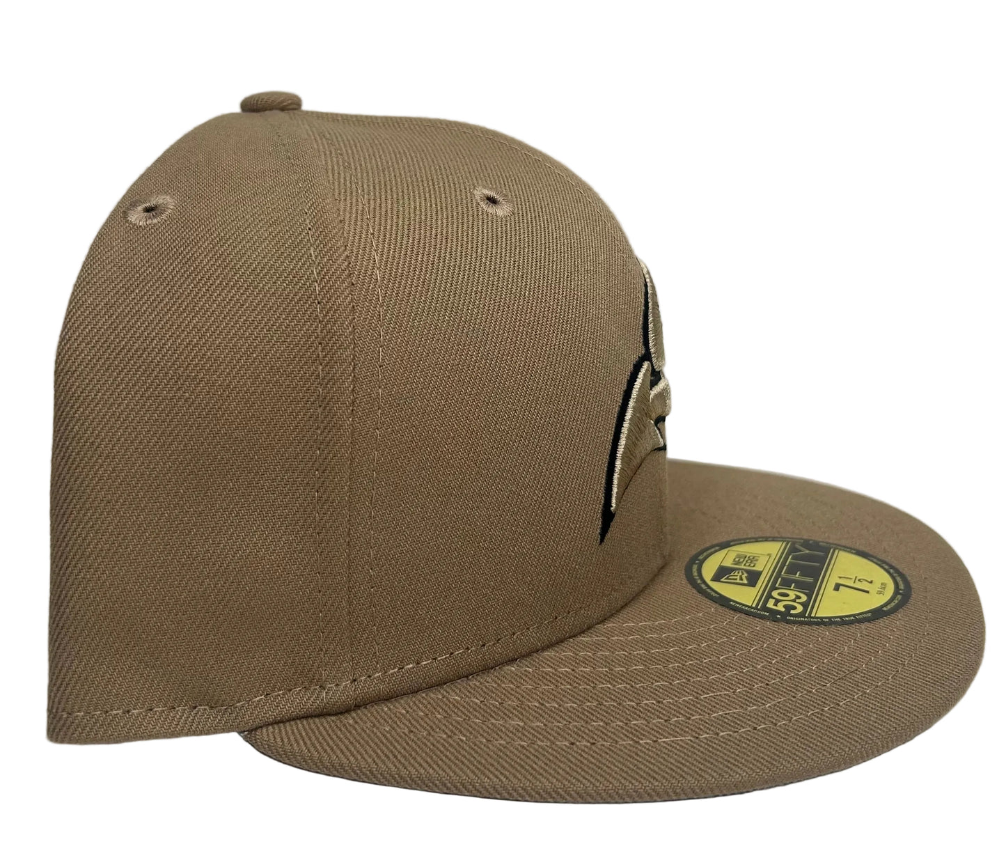 Shreveport Swamp Dragons New Era 59Fifty fitted hat features a stylized "S" logo embroidered in gold and black on the front.