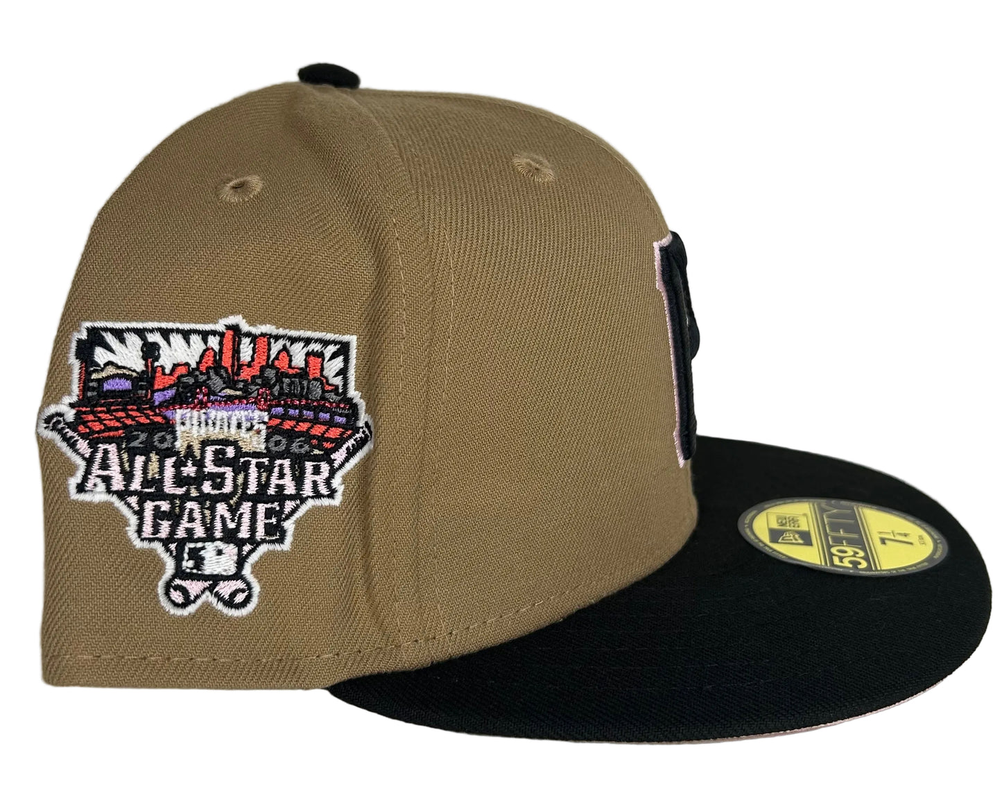New Era 59Fifty fitted cap for the Pittsburgh Pirates features a tan crown, a black visor with a pink underside, and a distinctive All-Star Game side patch.