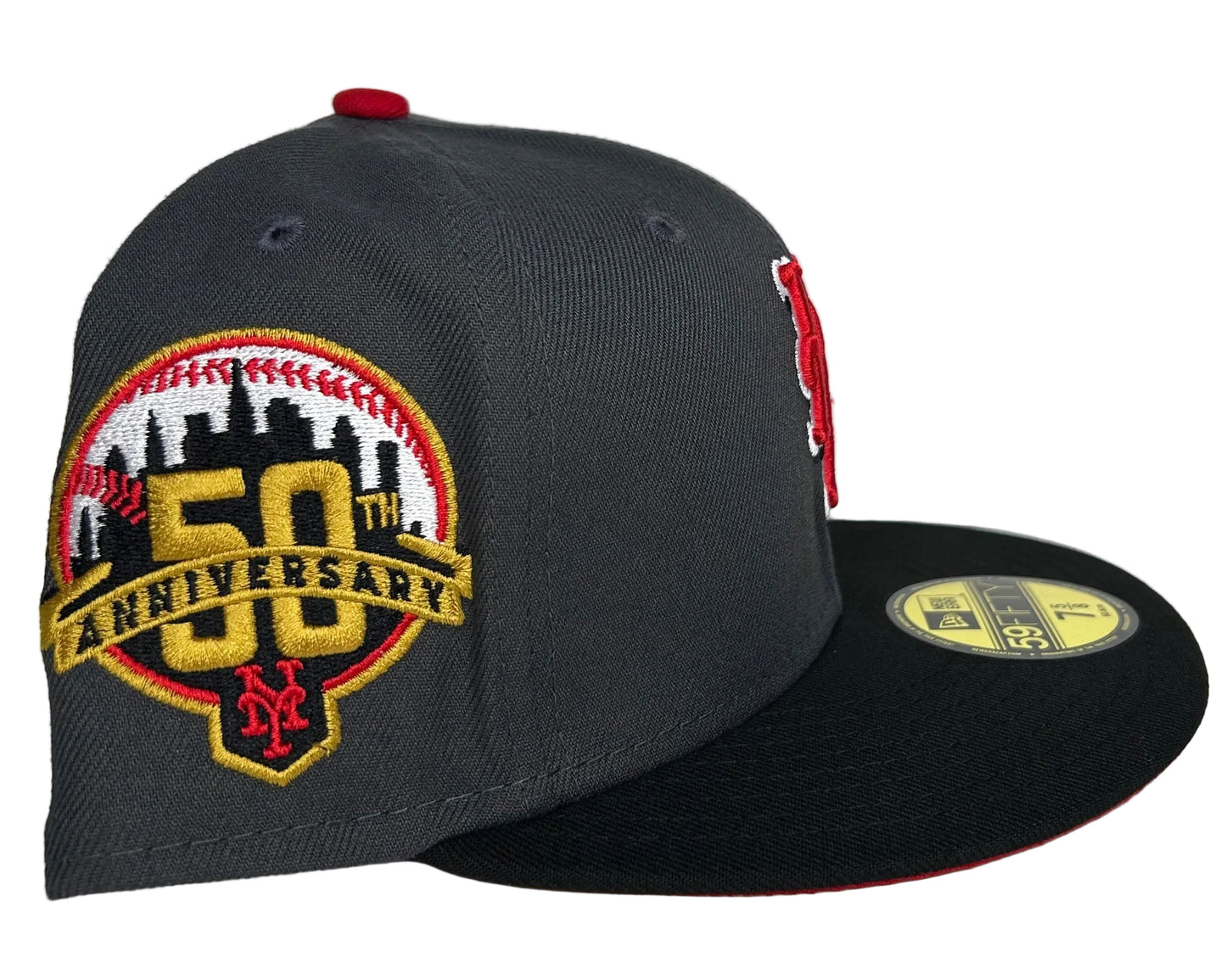 New York Mets 59FIFTY fitted hat by New Era features a gray crown, black brim with a red undervisor, and a celebratory 50th-Anniversary patch on the side. 