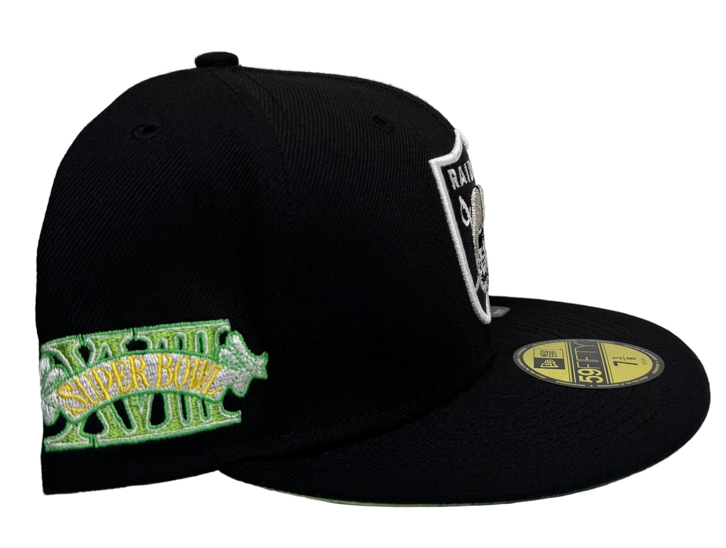 New Era Black Las Vegas Raiders Citrus Pop 59FIFTY Fitted Hat featuring a distinctive green undervisor and a Super Bowl side patch.