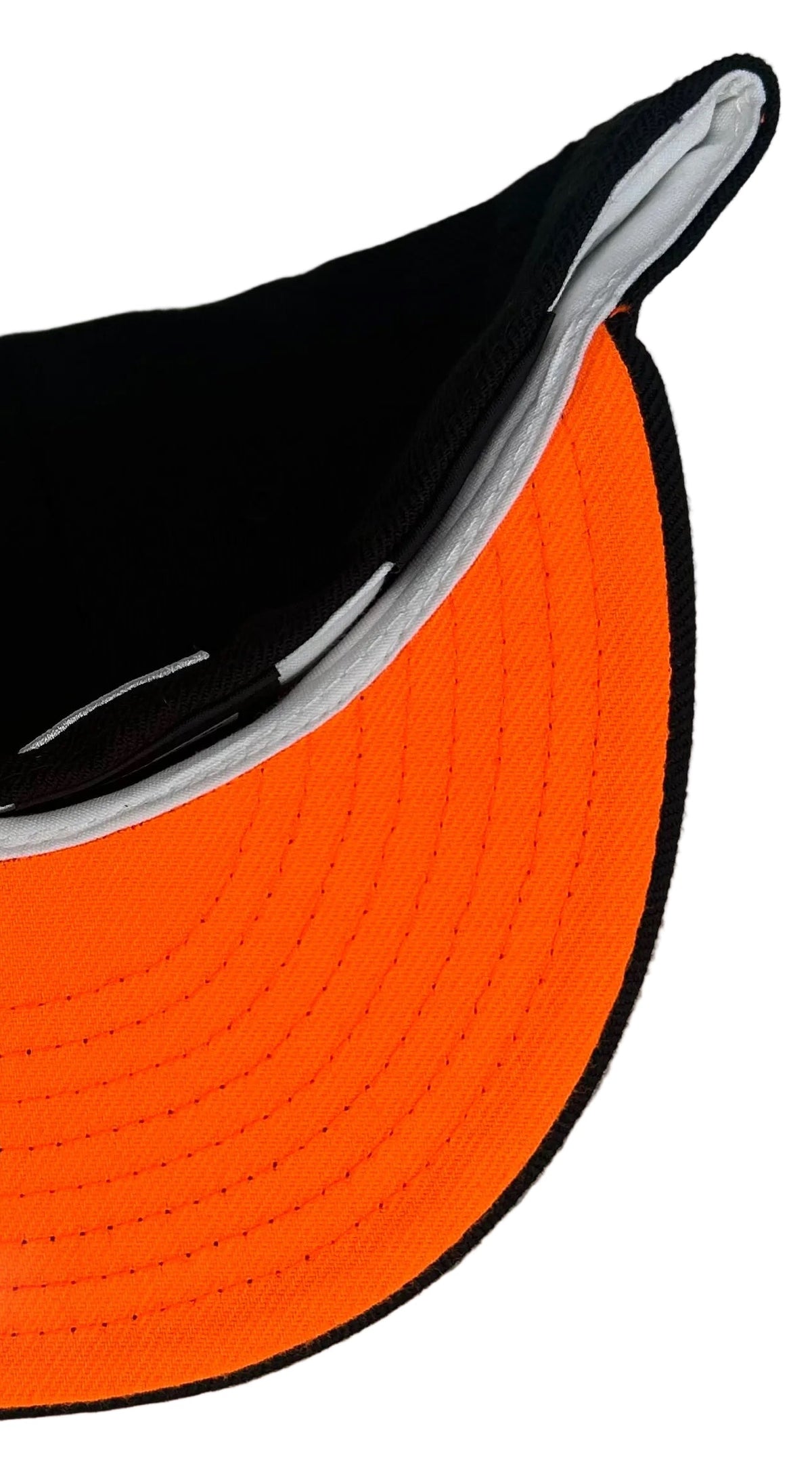 New Era New York Yankees 59FIFTY fitted cap in black with a 1998 World Series side patch an Orange UV.