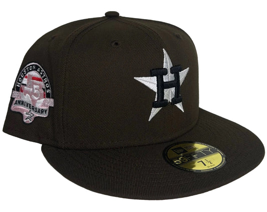 New Era Houston Astros  “Travis Scott” fitted hat features a white "H" star logo and a 45th Anniversary side patch.