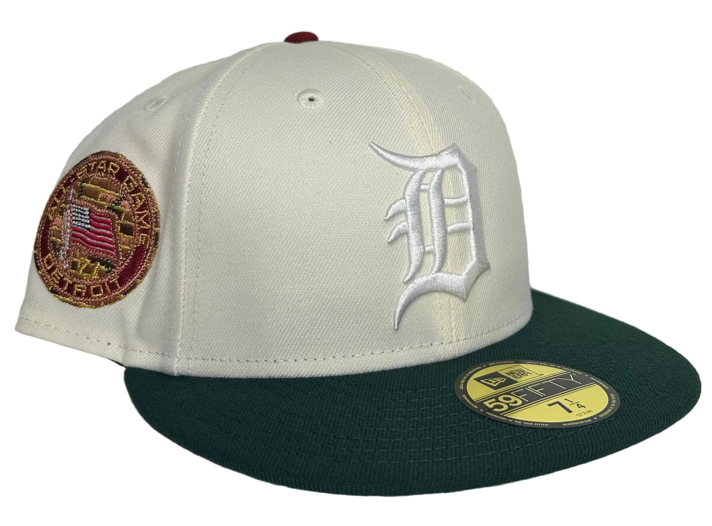 Detroit Tigers 59FIFTY fitted hat features a white crown, green visor, and a specialized stadium side patch.