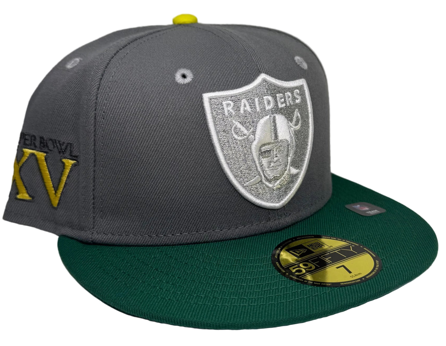 Gray & Green New Era 59FIFTY Las Vegas Raiders fitted Hat features a prominent team shield logo on the front and a Super Bowl side patch.