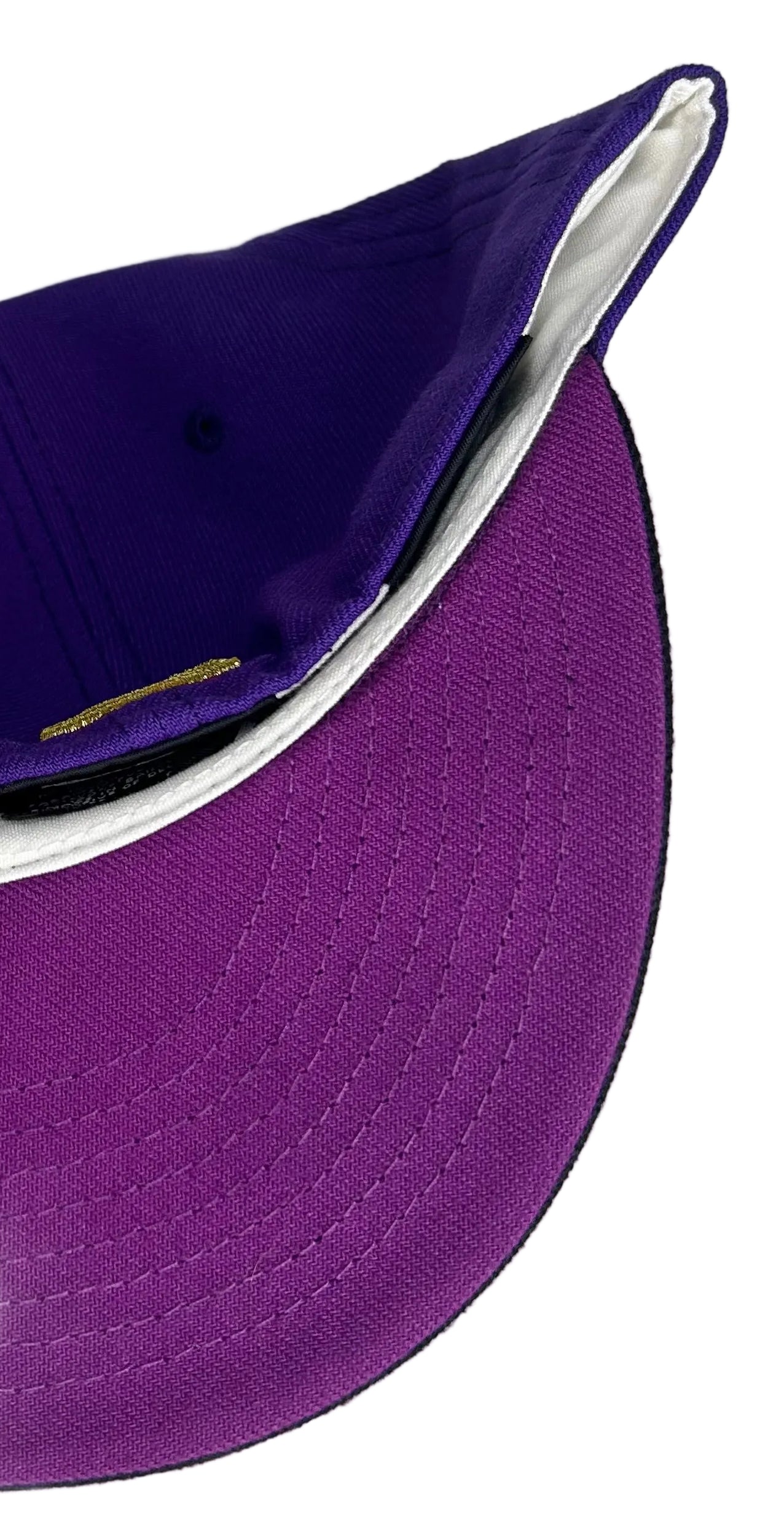 purple New Era 59FIFTY Florida Marlins 2003 World Series fitted hat features a lavender undervisor.