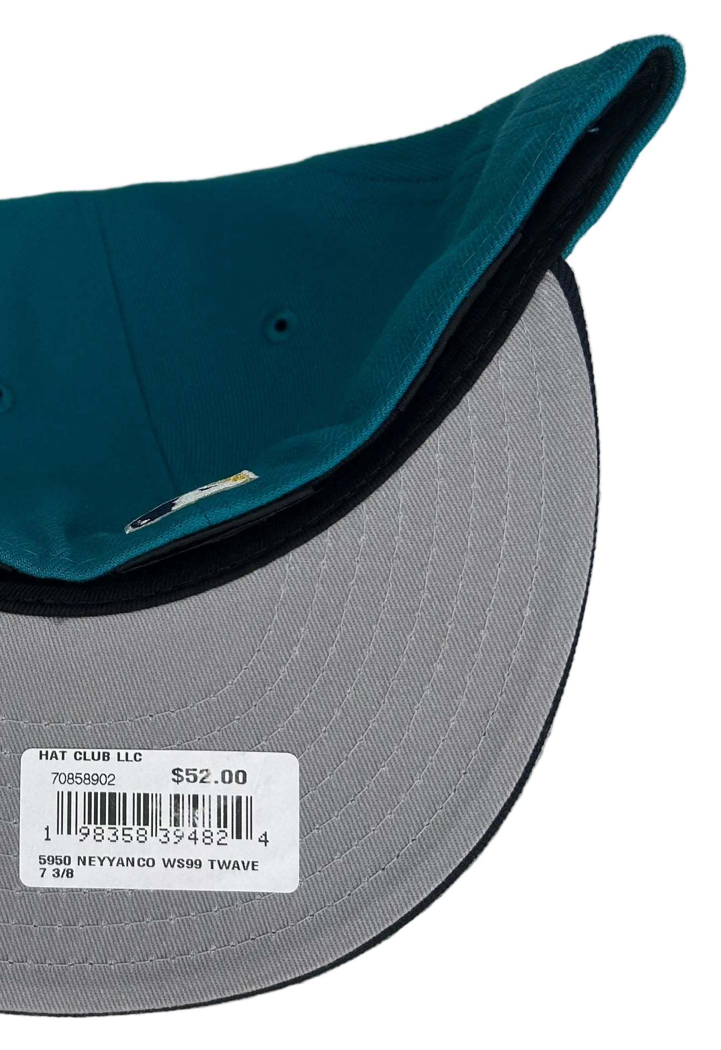 New Era New York Yankees 59FIFTY fitted hat in a teal & Navy colorway featuring a 1999 World Series side patch.