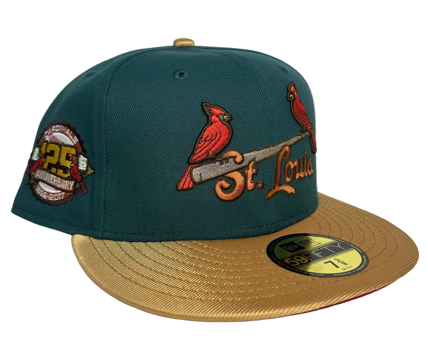 New Era 59FIFTY fitted cap features a green crown and a gold visor, celebrating the St. Louis Cardinals' 125th Anniversary