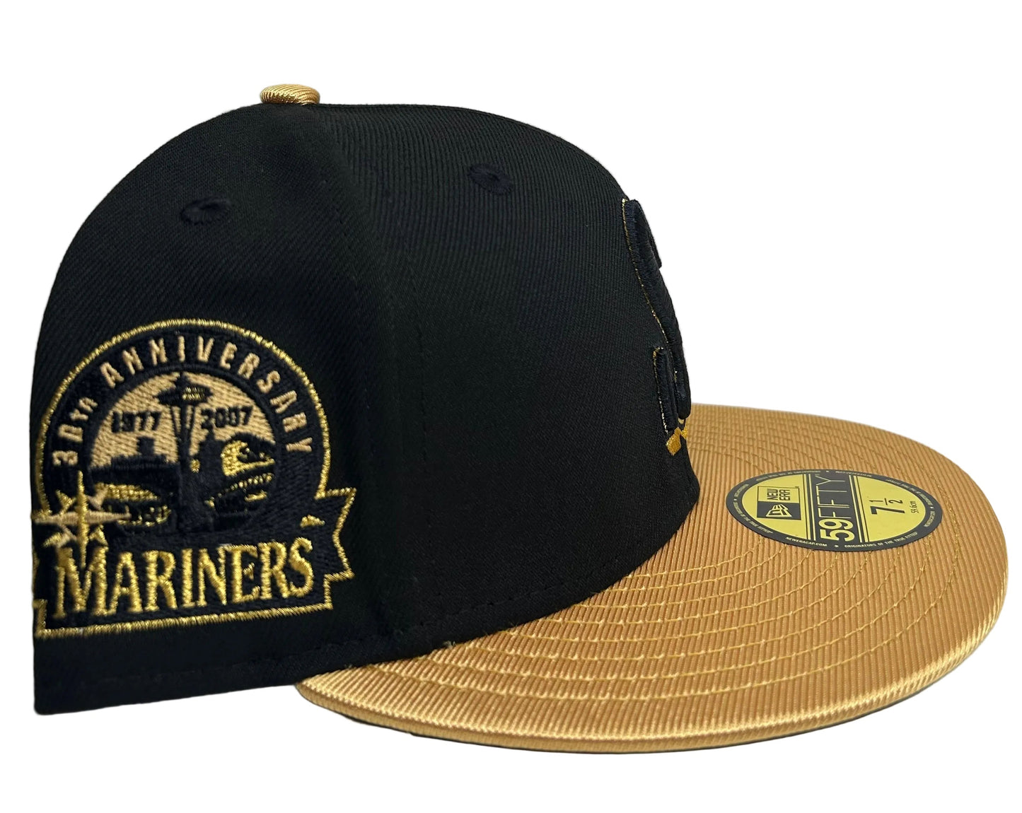 New Era 59Fifty Seattle Mariners black fitted hat with a gold visor and a 30th Anniversary side patch.