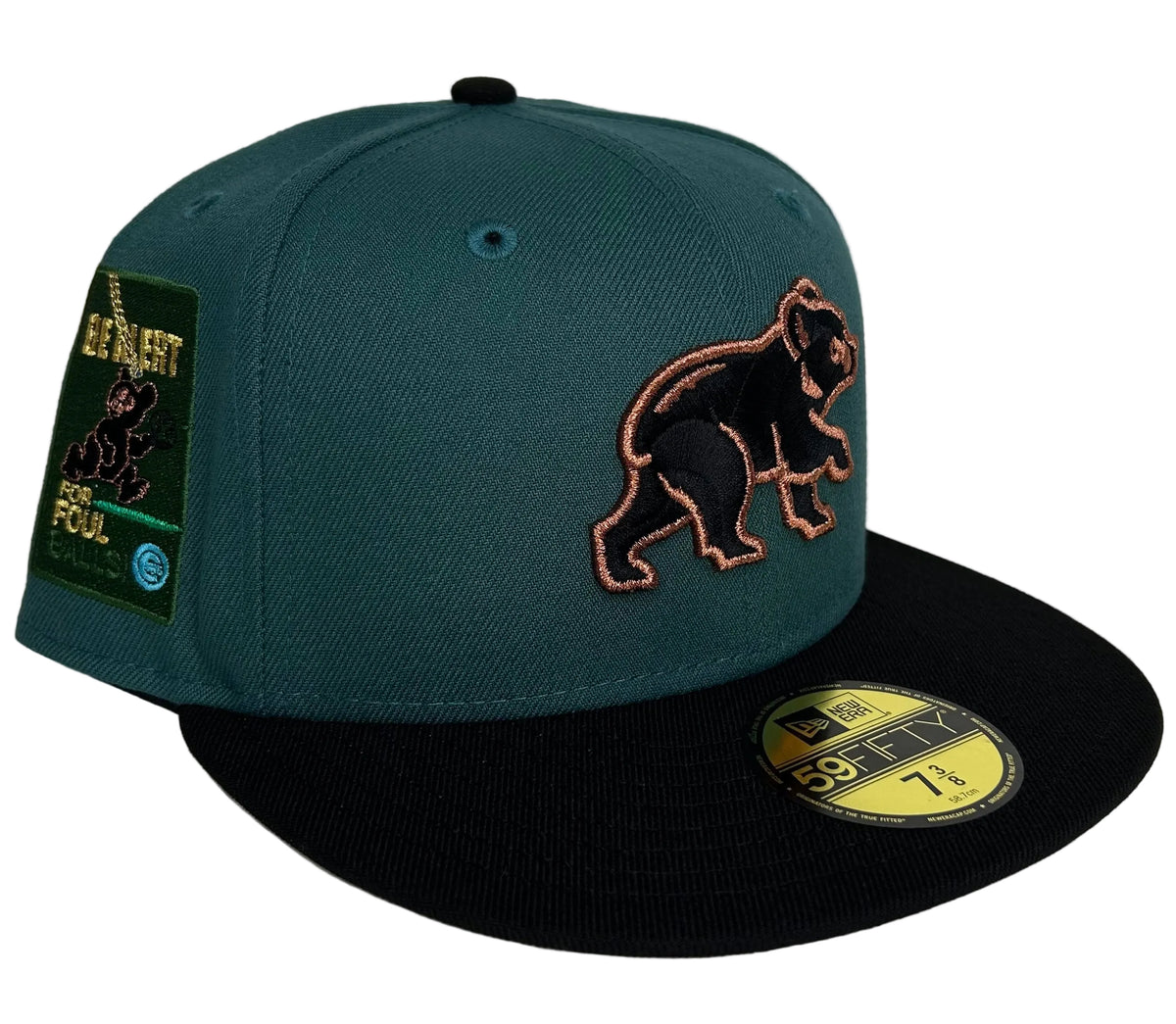 New Era Chicago Cubs "Be Alert" 59Fifty Fitted Cap, featuring a dark green crown, black brim, and a special bear patch on the side.