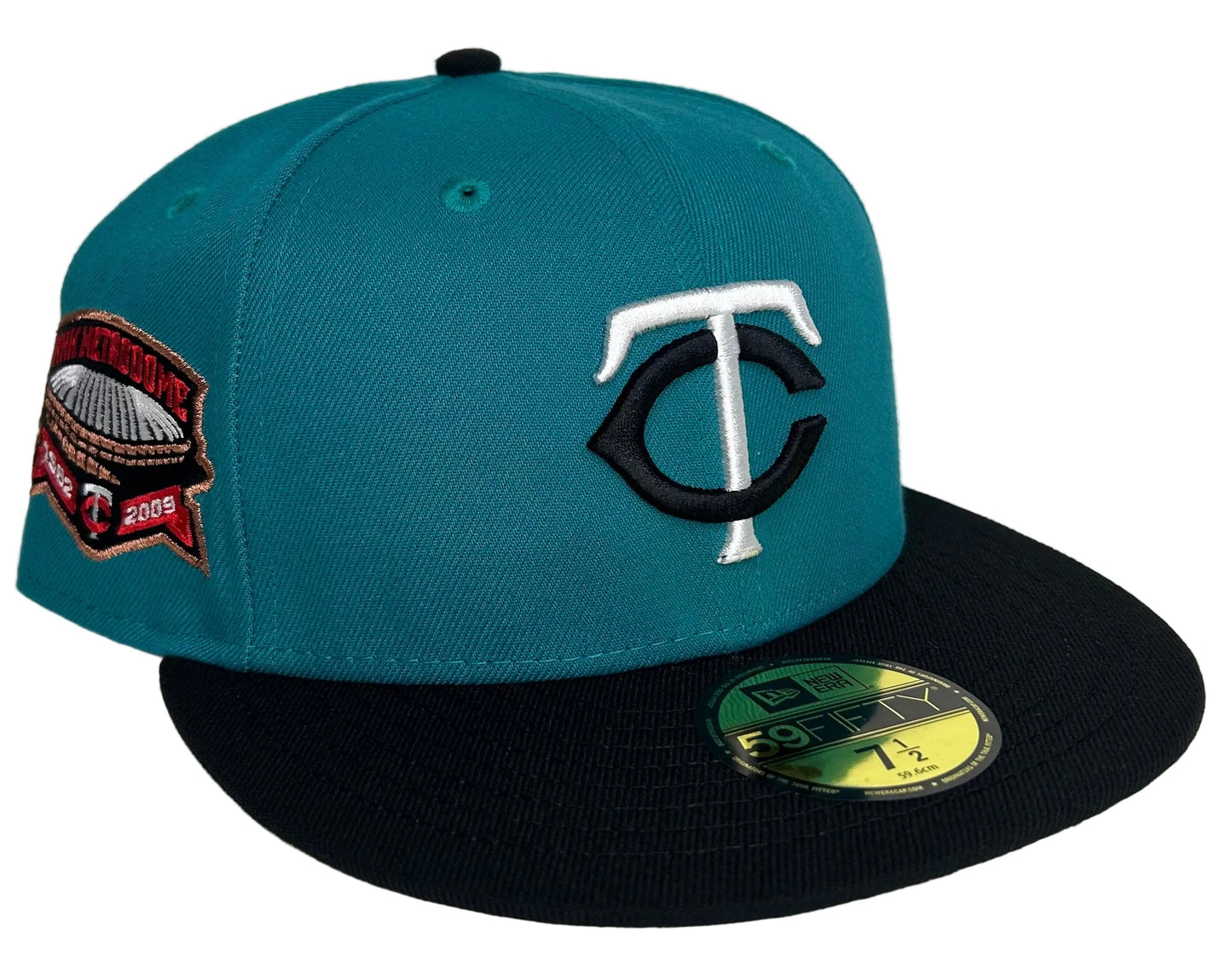 New Era 59FIFTY fitted hat features a teal crown and black visor with an embroidered Minnesota Twins logo “Copperhead.”