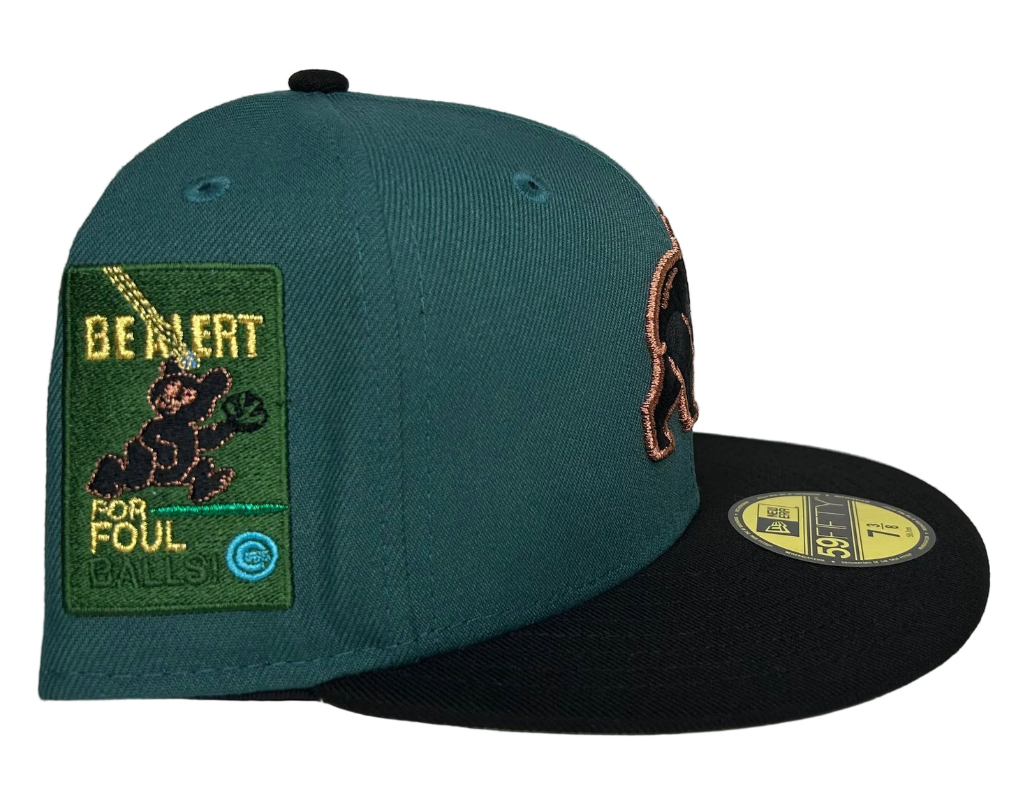 New Era Chicago Cubs "Be Alert" 59Fifty Fitted Cap, featuring a dark green crown, black brim, and a special bear patch on the side.