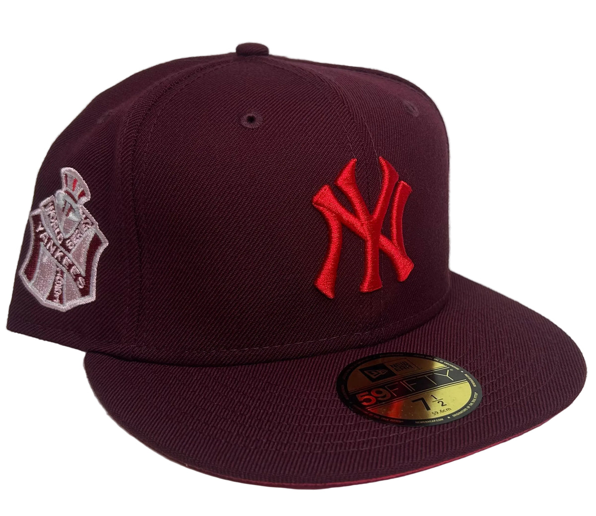 New Era 59FIFTY New York Yankees “Sweethearts”fitted hat featuring a vibrant red "NY" logo and a special World Series side patch.