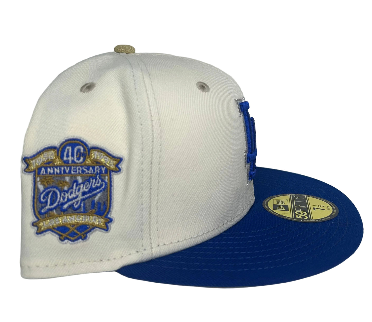 New Era 59Fifty Los Angeles Dodgers cap features a cream-colored crown with a royal blue visor.