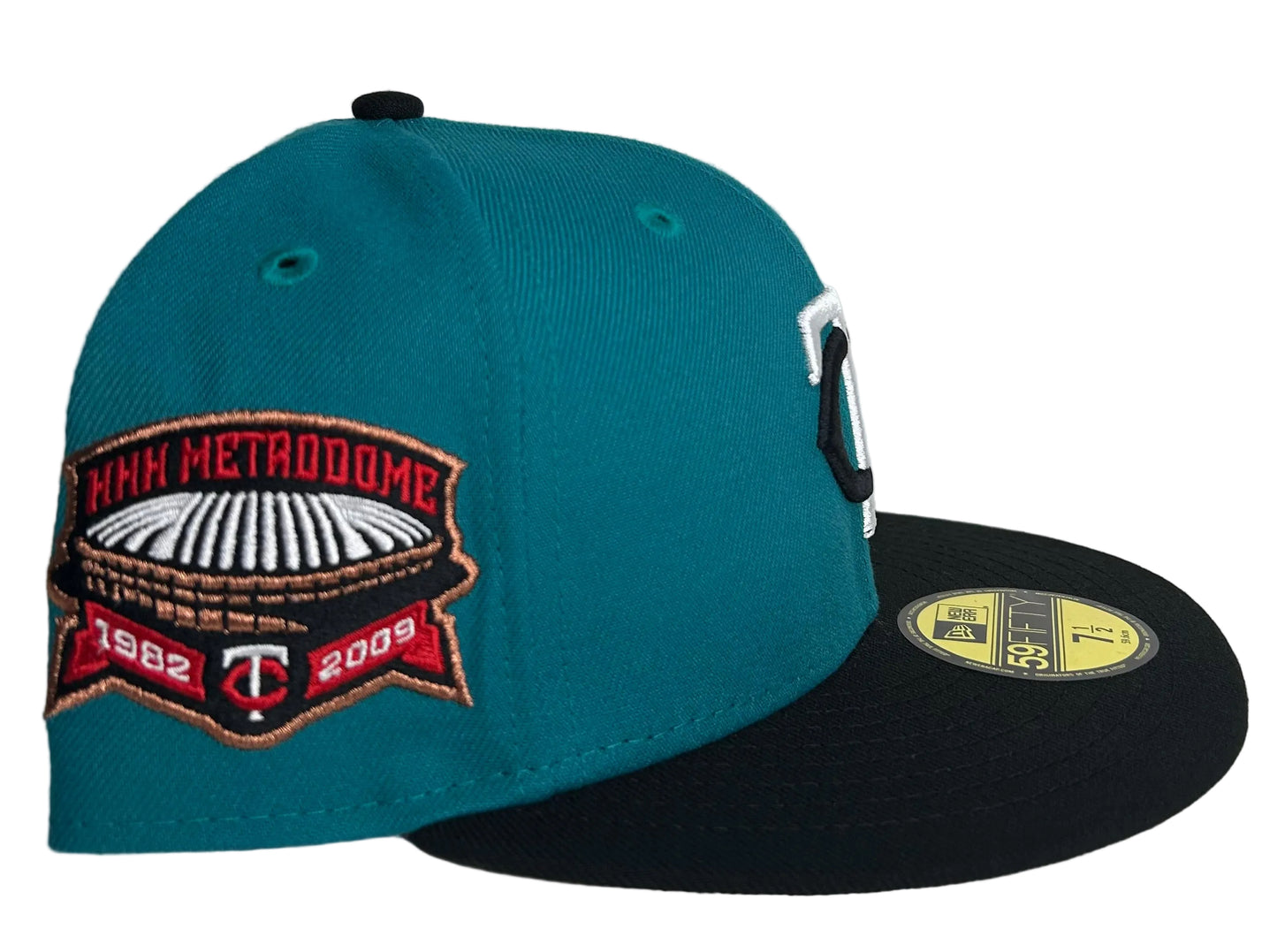New Era 59FIFTY fitted hat features a teal crown and black visor with an embroidered Minnesota Twins logo “Copperhead.”