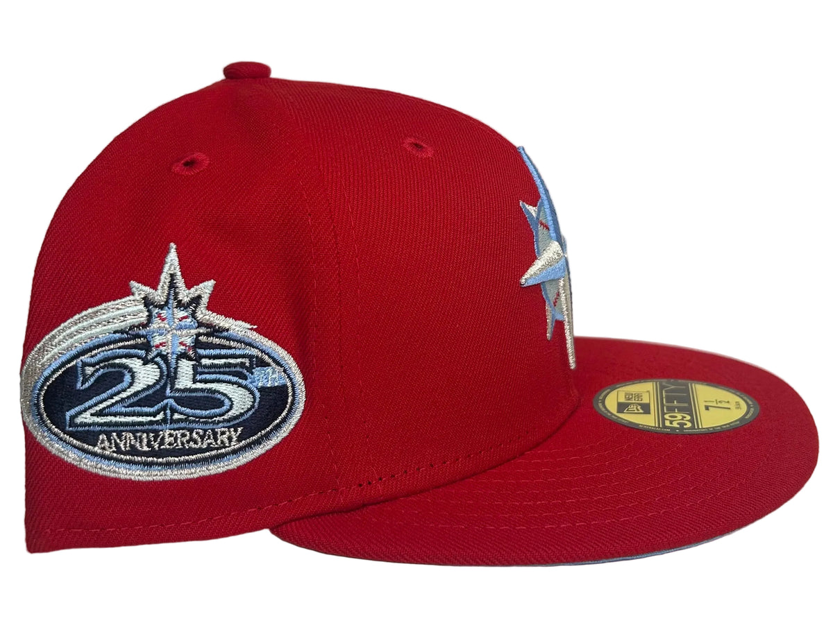 “Red Icy Bottoms” HC New Era 59FIFTY Seattle Mariners fitted hat features a light blue compass front logo and a commemorative 25th-anniversary side patch.