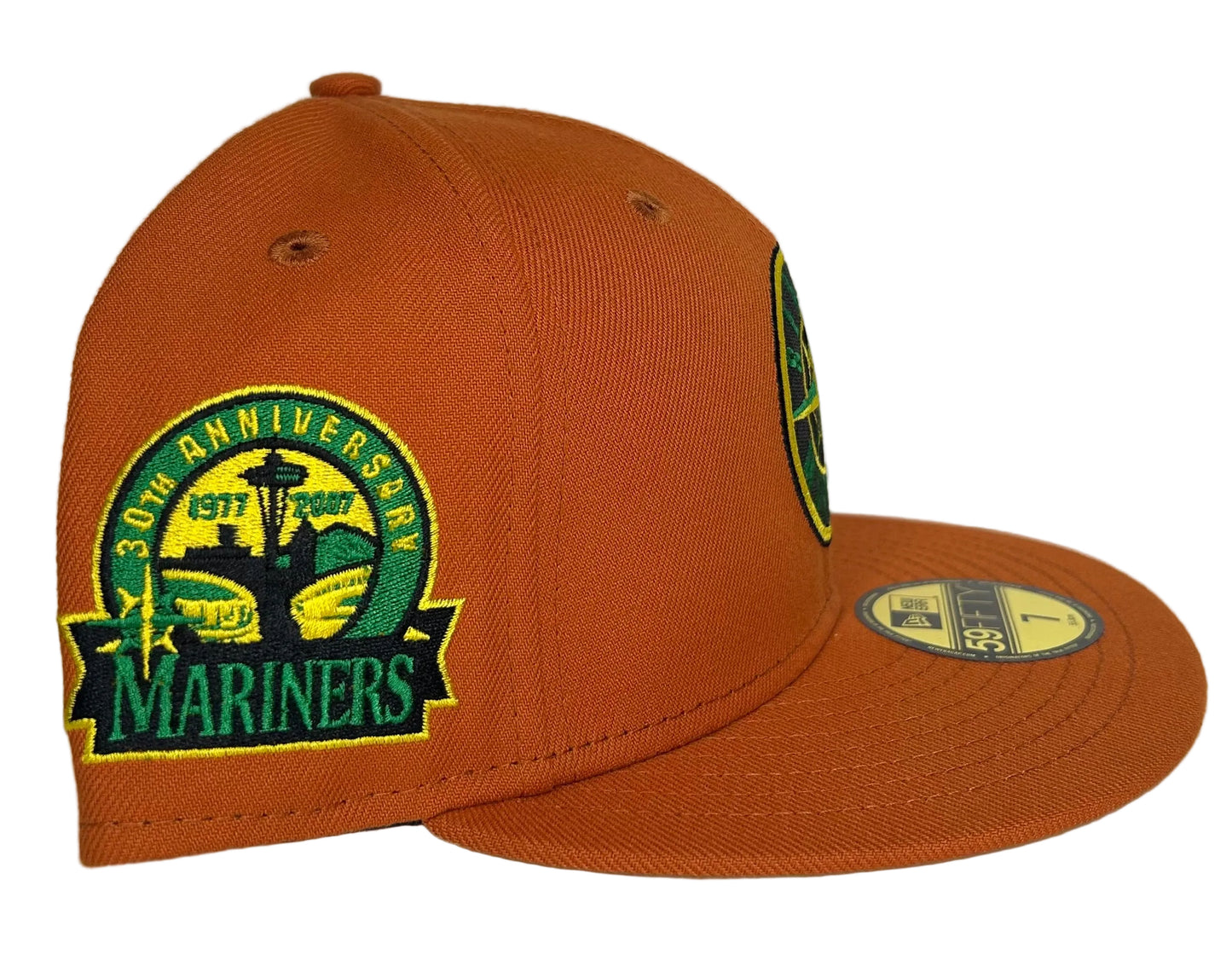 New Era 59FIFTY Seattle Mariners 30th Anniversary Patch fitted hat in burnt orange with a stone undervisor. 
