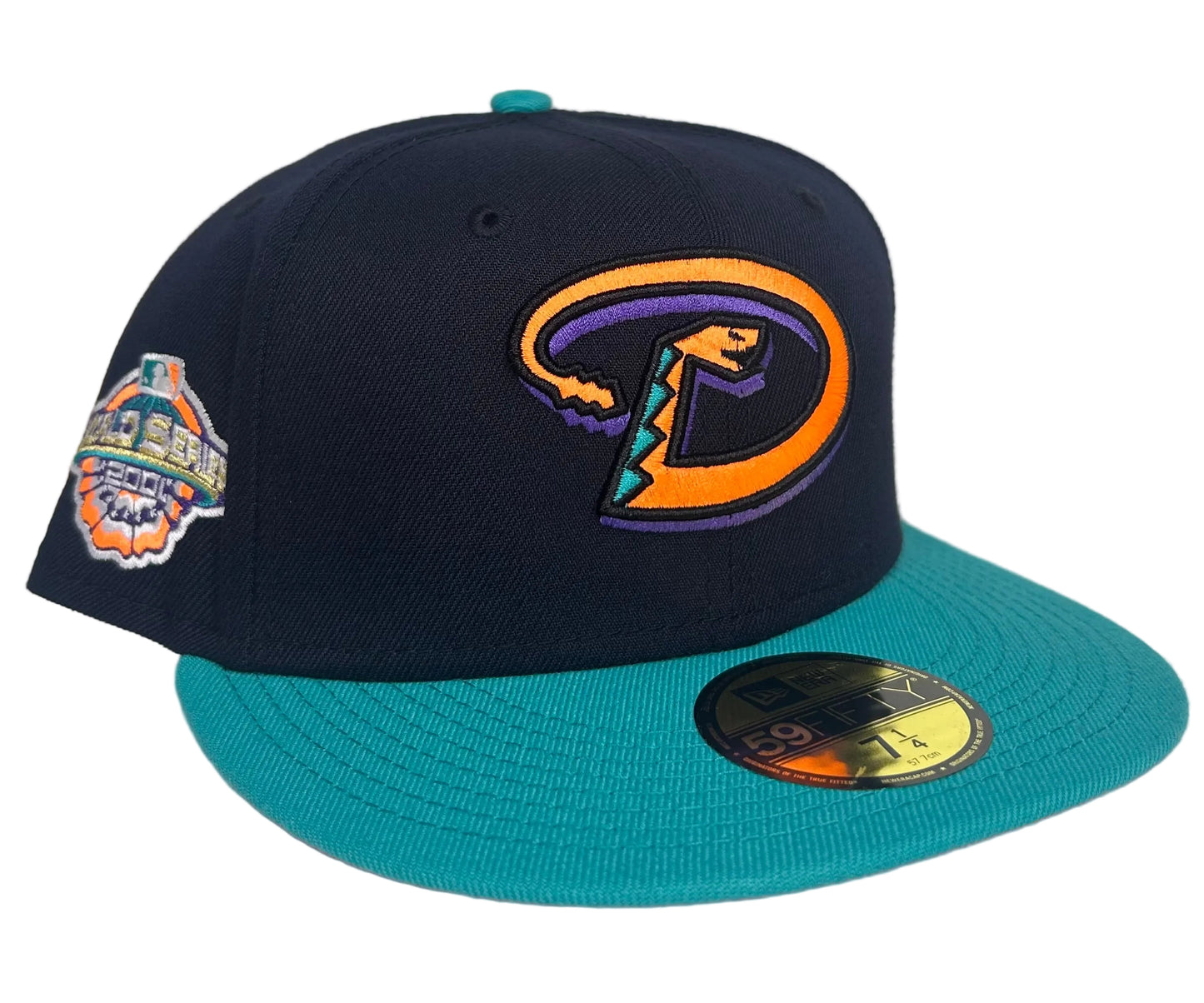 New Era Arizona Diamondbacks 2001 World Series fitted hat featuring a black crown and a teal.
