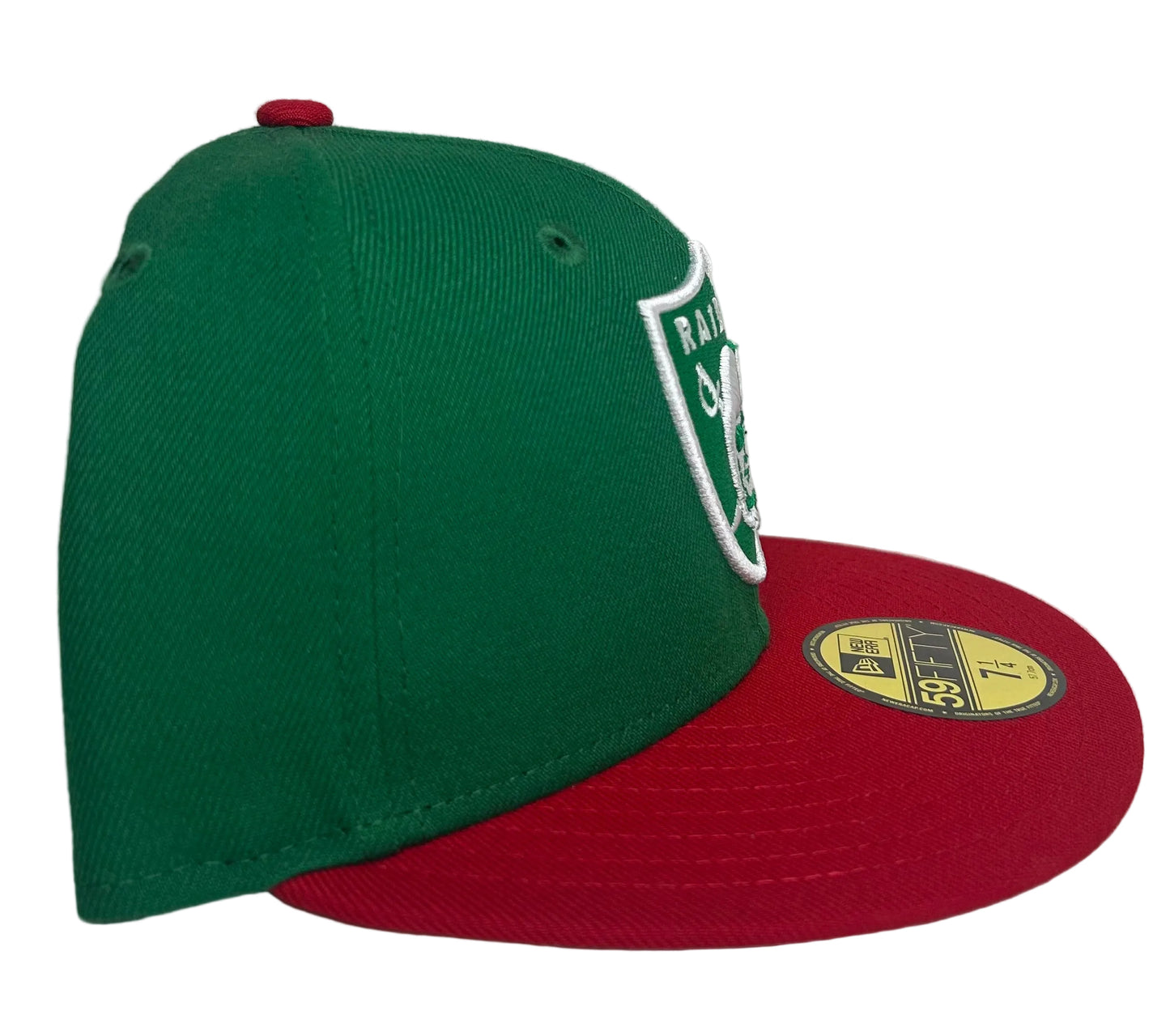 Las Vegas Raiders “Mexico” 59FIFTY fitted hat by New Era featuring a green crown and red brim