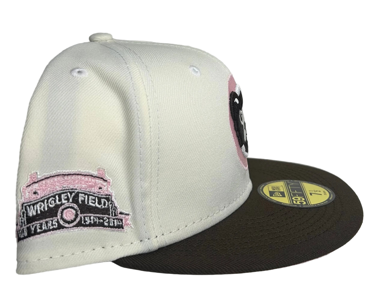 New Era 59FIFTY Chicago Cubs “Neapolitan” fitted cap featuring a brown visor and a specialized side patch.