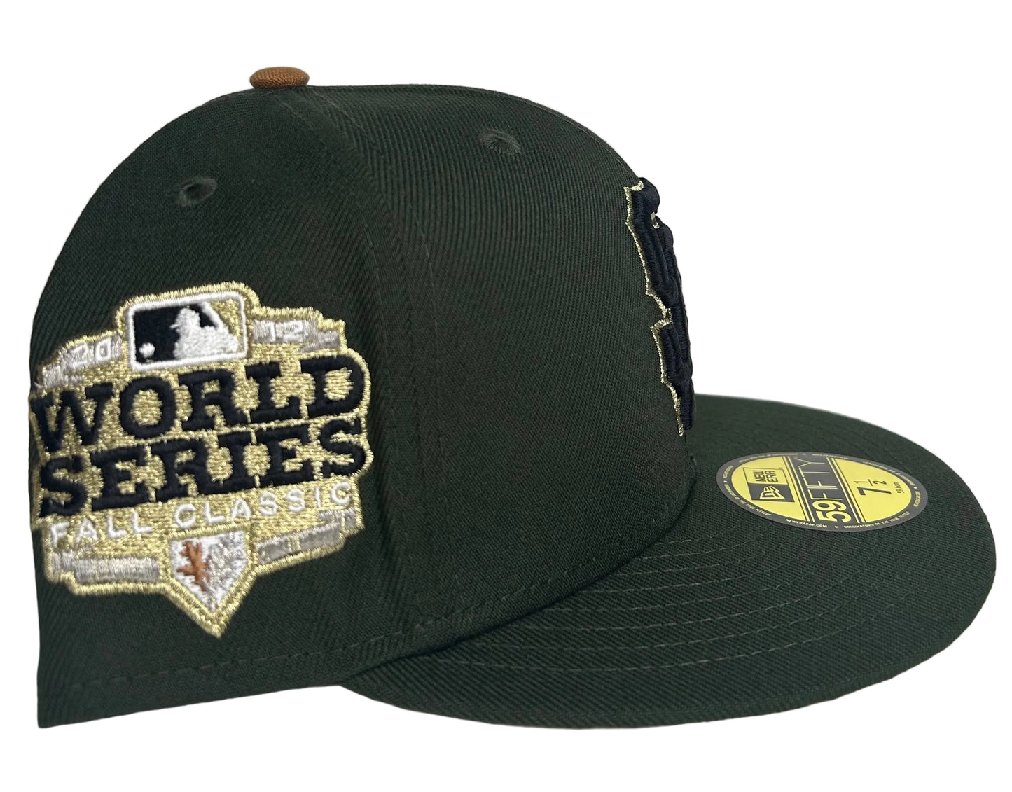 New Era San Francisco Giants 59FIFTY fitted hat features a 2012 World Series patch and metallic embroidery.