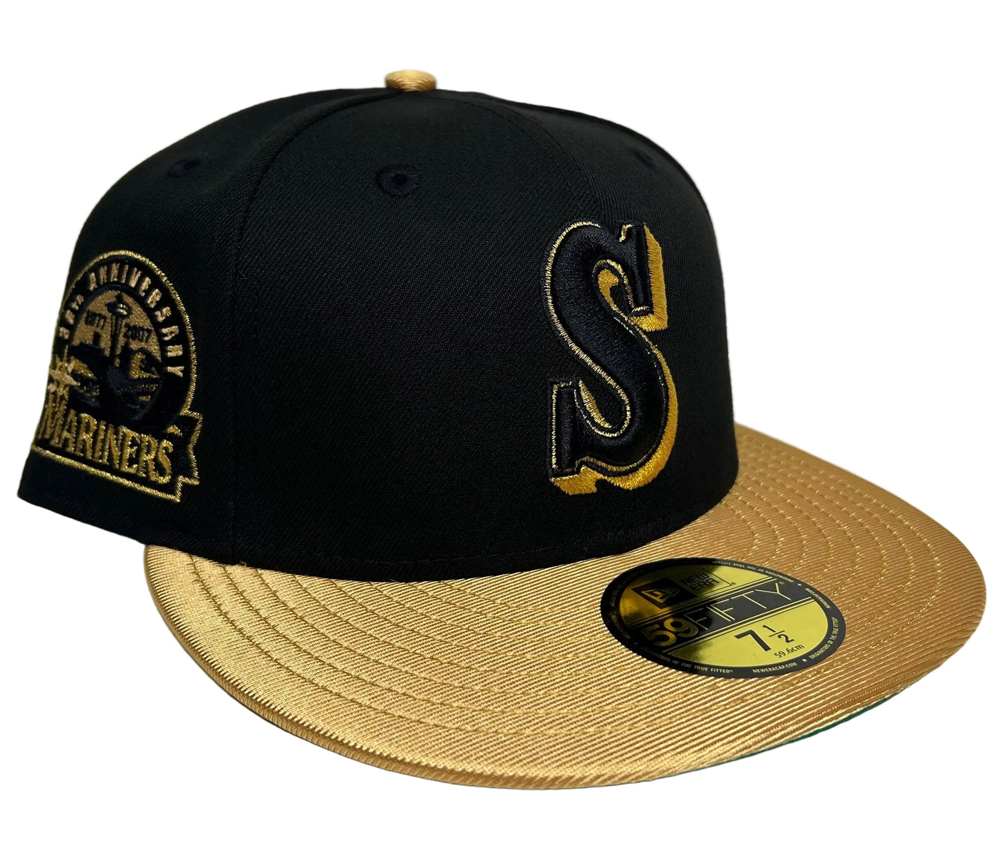 New Era 59Fifty Seattle Mariners black fitted hat with a gold visor and a 30th Anniversary side patch.