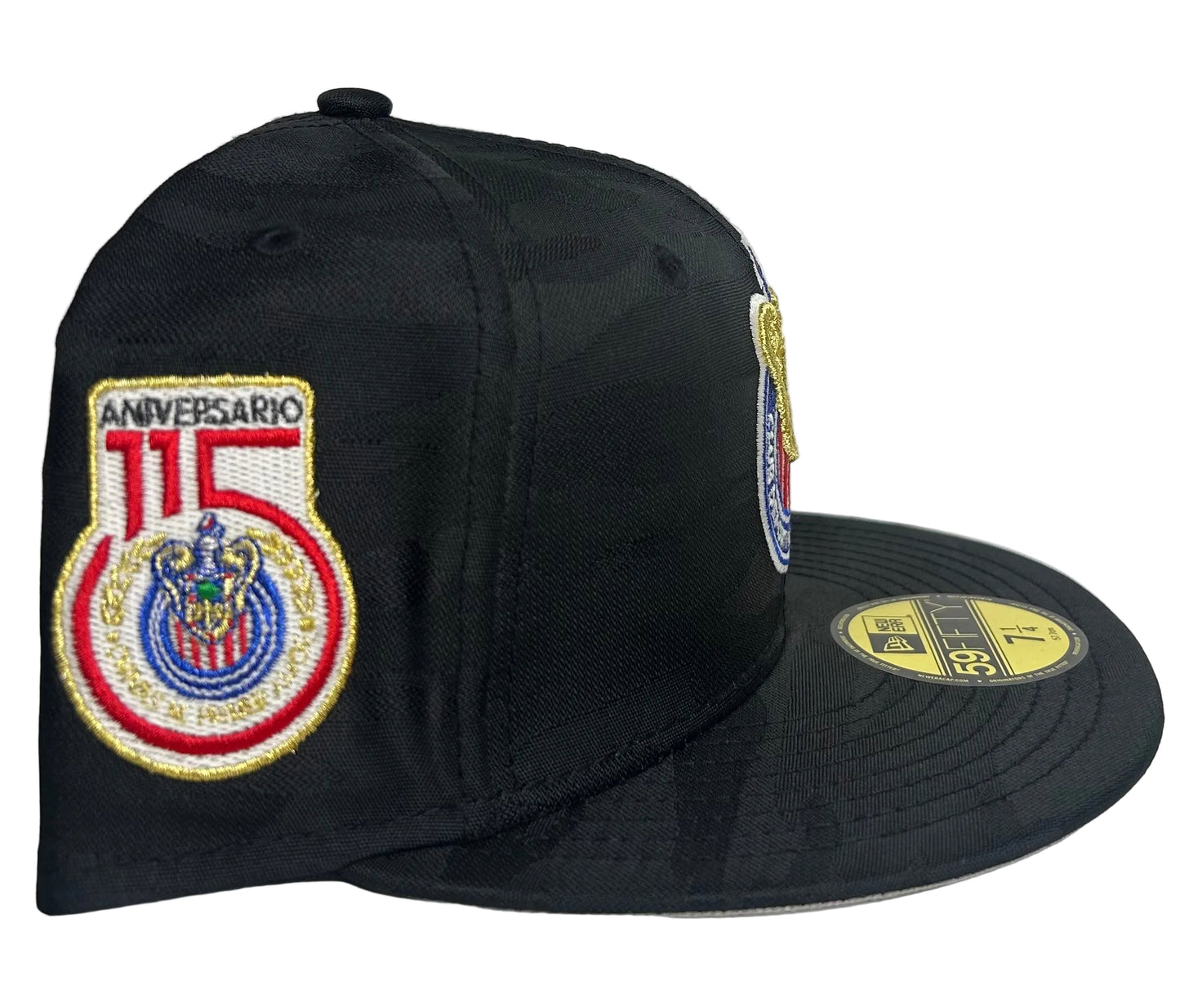 New Era Club Deportivo Guadalajara Chivas Black ops Liga Mexico 115th Anniversary Patch 59FIFTY fitted cap featuring a black base and a special anniversary patch on the side.