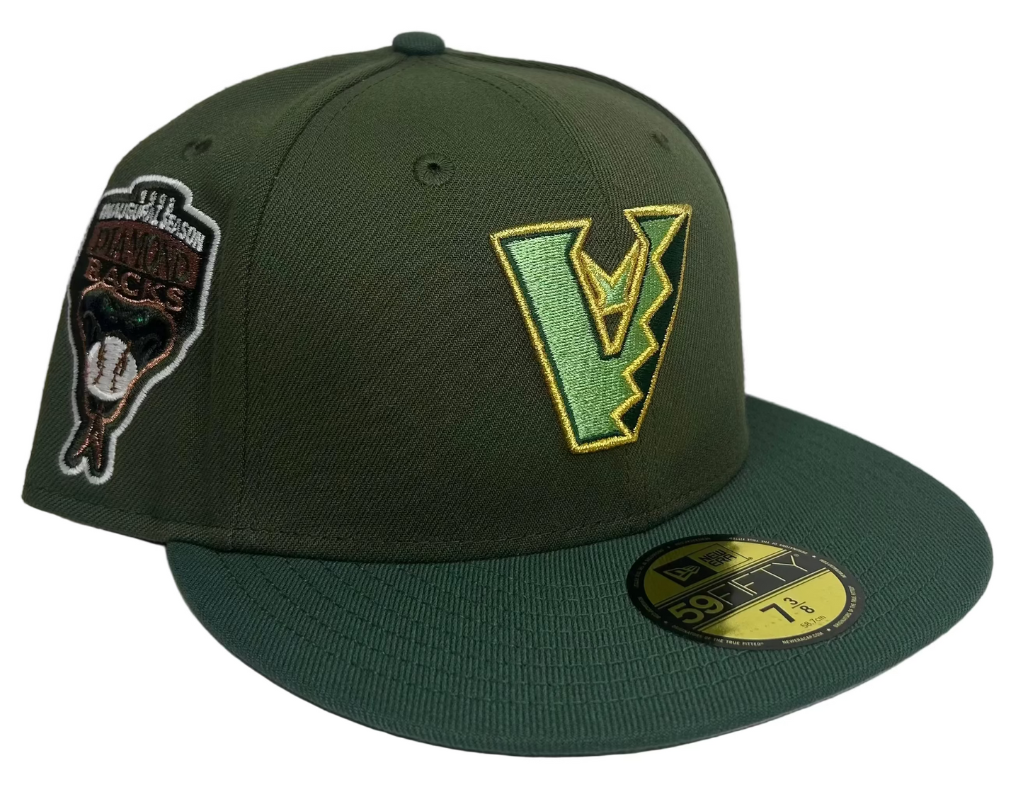 New Era Arizona Diamondbacks 59Fifty fitted hat from the "Sinister Pack" By Wilder exclusive to HC, featuring a green crown and a unique yellow "V" logo.