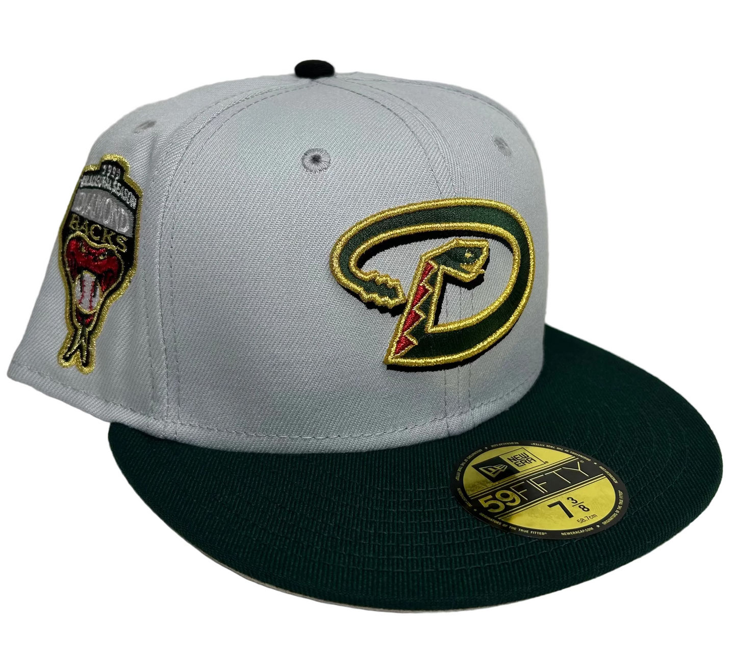 New Era 59FIFTY fitted hat features the Arizona Diamondbacks “Deku” Rahnni Fitteds in gold and green, with a matching 1998 inaugural season patch on the side.