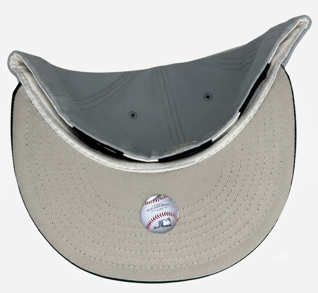 New Era 59FIFTY fitted hat features the Arizona Diamondbacks “Deku” Rahnni Fitteds in gold and green, with a matching 1998 inaugural season patch on the side.