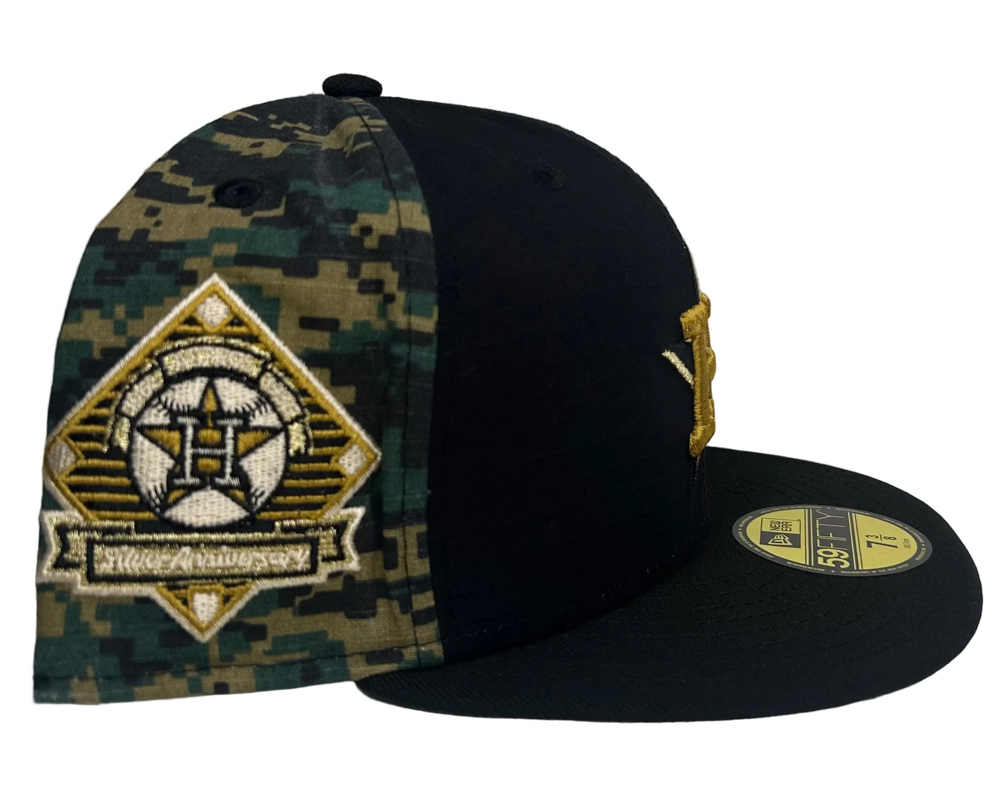 New Era Houston Astros 59FIFTY fitted hat from the 2024 MLB Armed Forces Day collection, featuring a camouflage pattern on the side panels and a gold embroidered team logo.