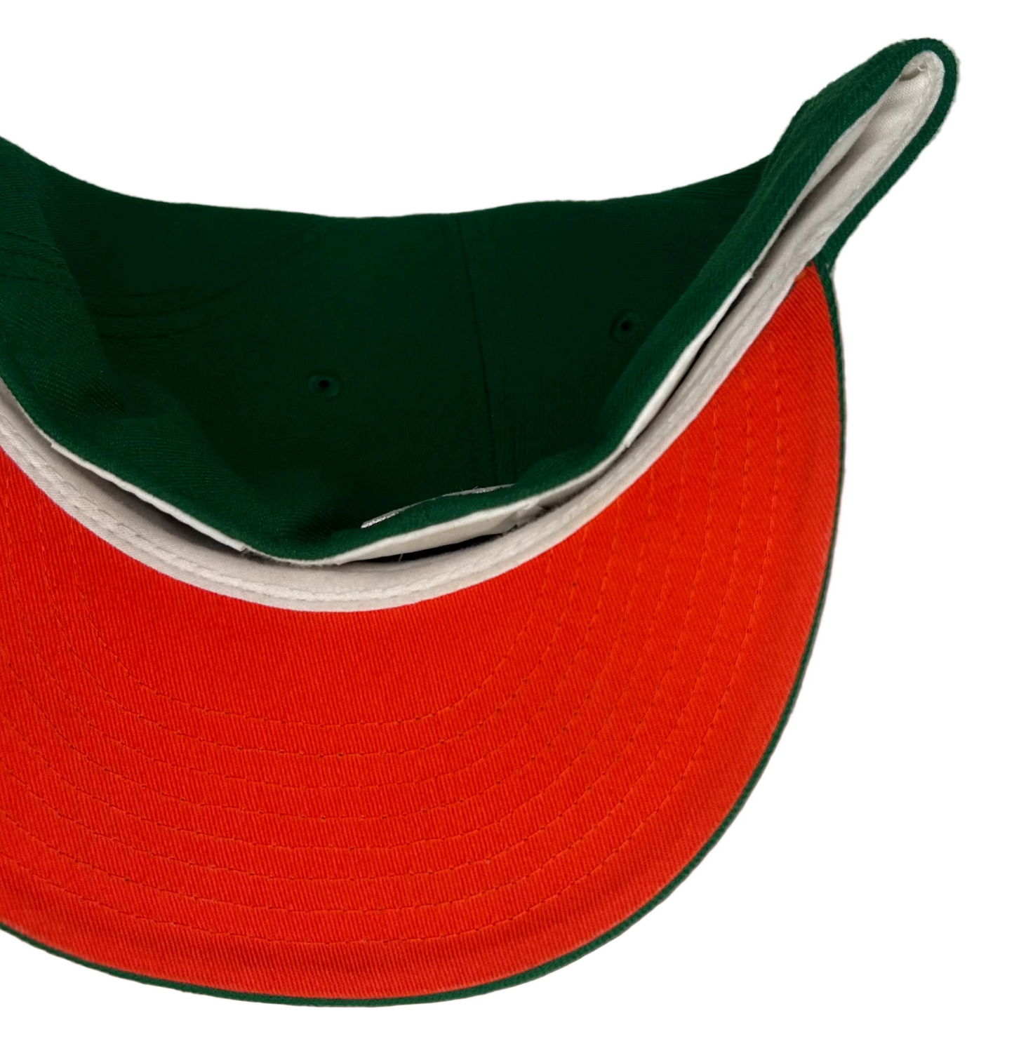 New Era 59FIFTY Minnesota Twins 1985 All-Star Game fitted hat features a vibrant kelly green crown and visor accented by the classic retro TC logo and a commemorative 1985 All-Star Game side patch.