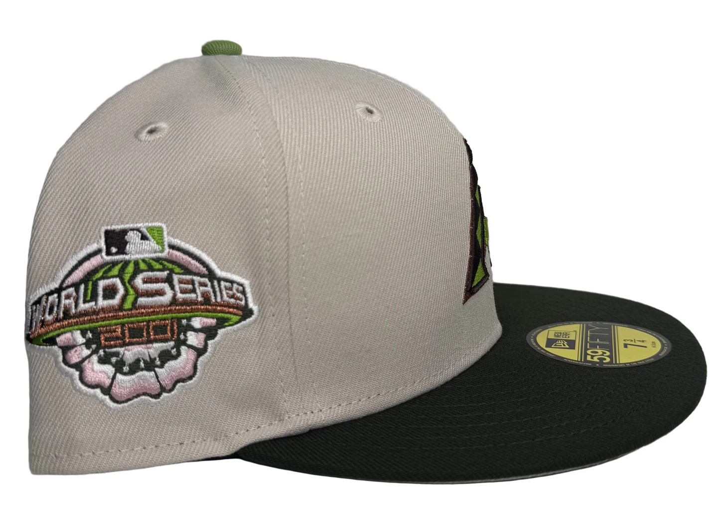 New Era Arizona Diamondbacks 2001 World Series "Yuto” By: T800Jon matcha/pink-accented 59FIFTY fitted hat featuring a stone crown and black brim.