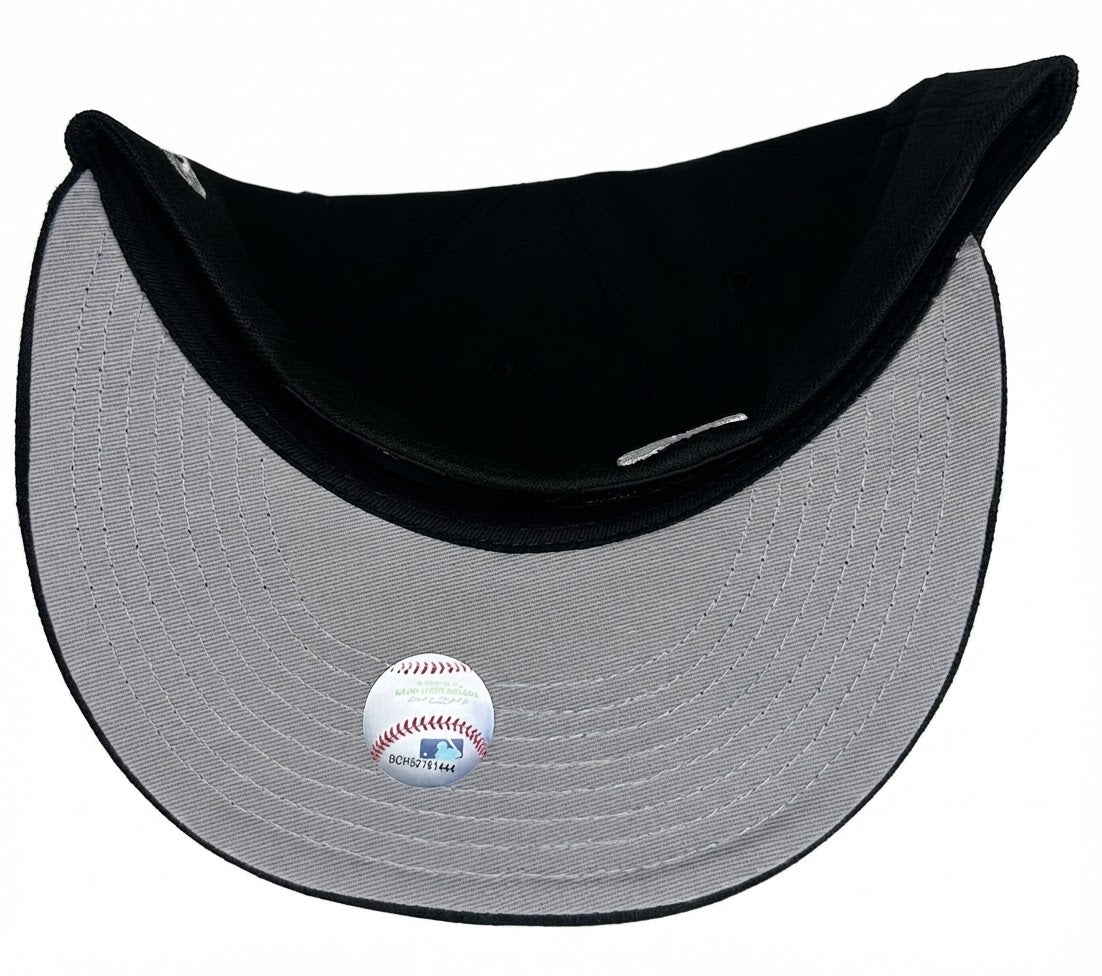 New Era 59FIFTY New York Yankees fitted hat with a 1998 World Series side patch.