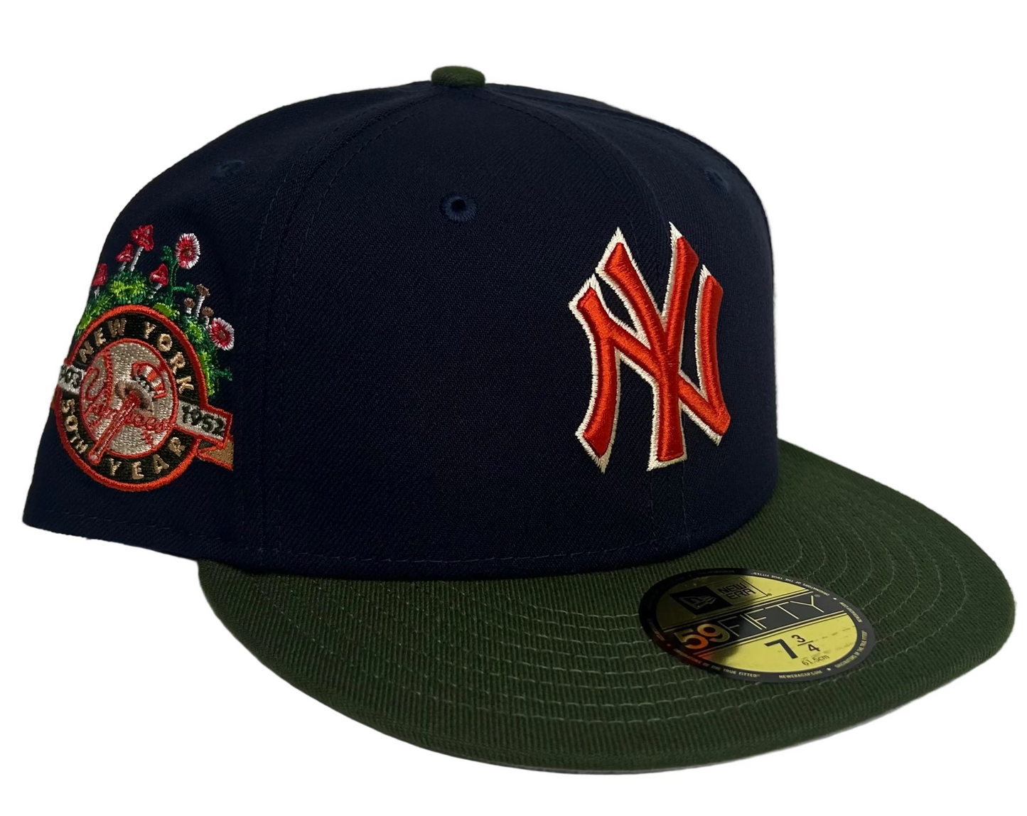New Era Navy New York Yankees Sprouted 59FIFTY Fitted Hat.