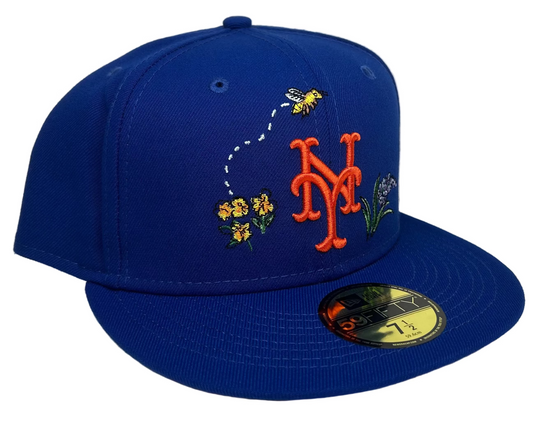 New Era New York Mets 59FIFTY fitted hat featuring an embroidered orange team logo accented by a whimsical bee and yellow floral design.