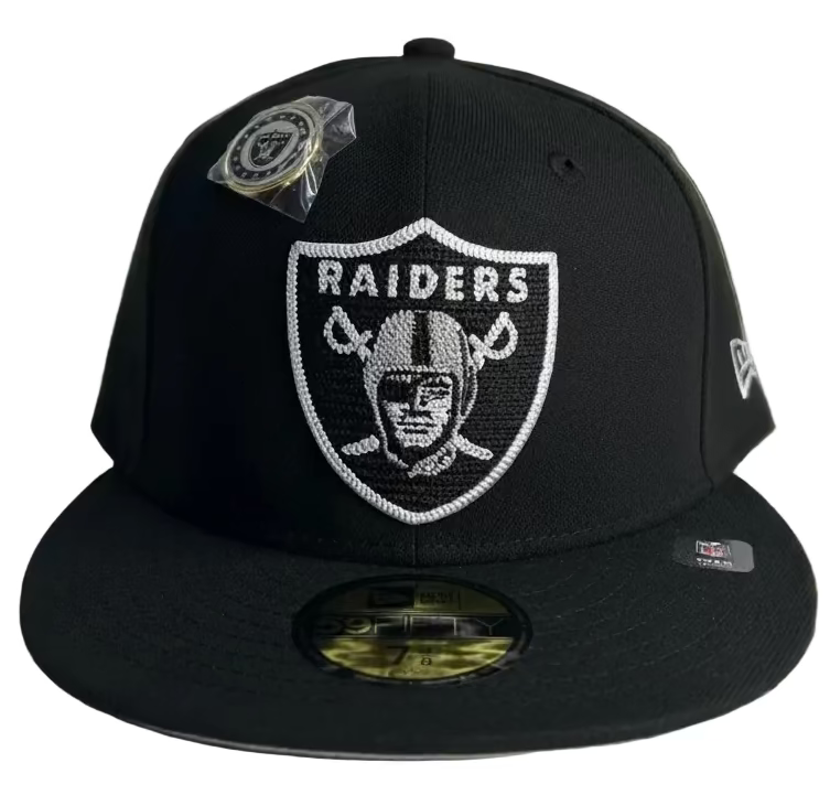 Las Vegas Raiders W/Pin 59Fiffty New era fitted hat.