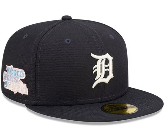 NEW ERA DETROIT TIGERS MENS NAVY BLUE POP SWEAT 59Fifty FITTED HAT.
