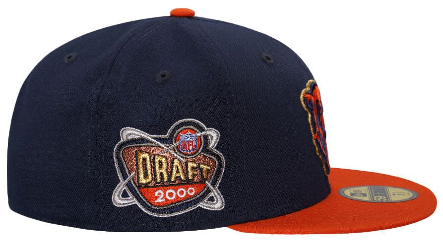Chicago Bears New Era 59FIFTY model featuring a two-tone design “Draft 2000”Legends patch, celebrating the team's history.