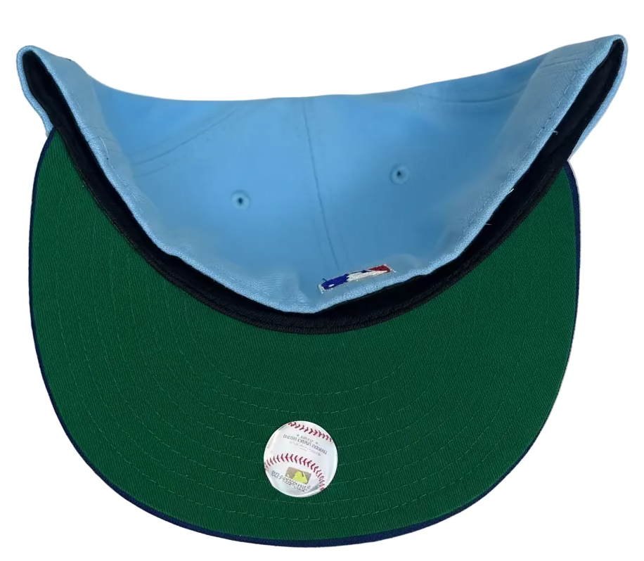 New Era 59FIFTY Arizona Diamondbacks Light blue & Navy blue 2-Tone fitted hat featuring a 2001 World Series side patch. 