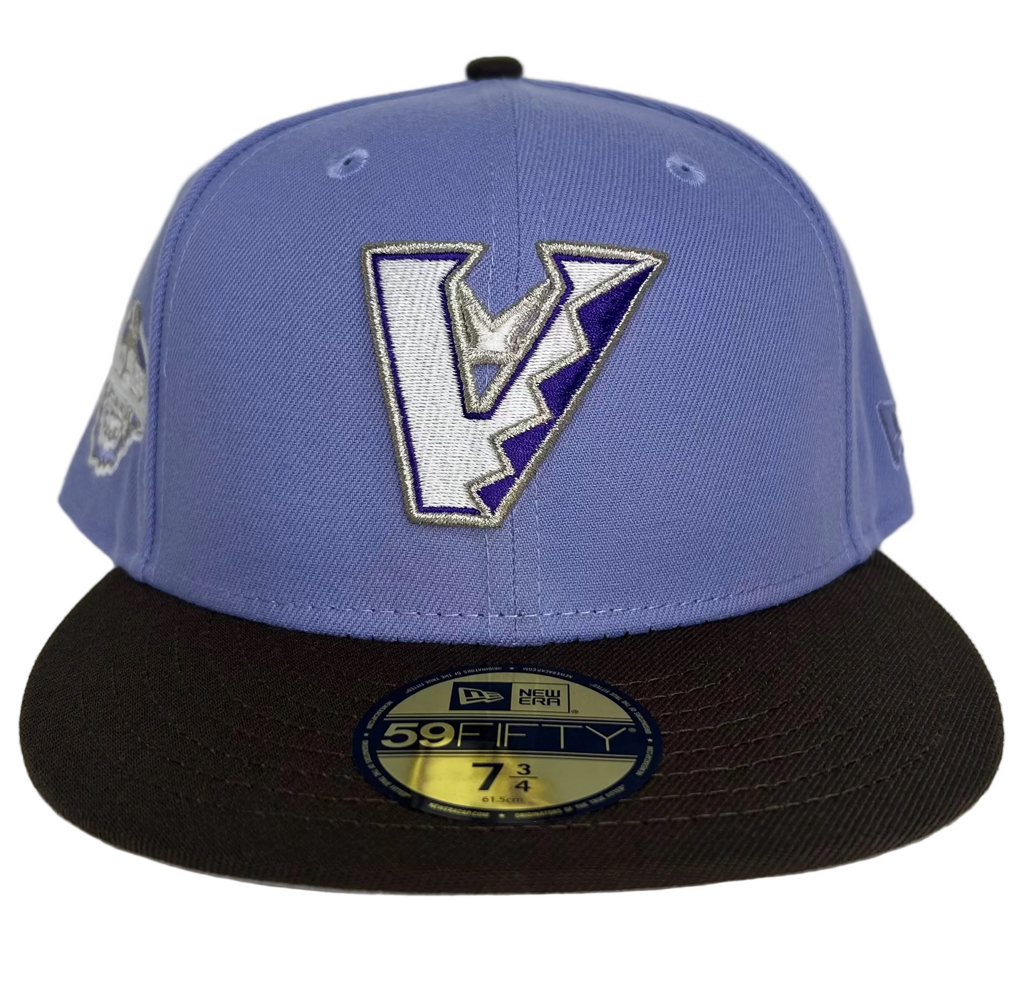 Arizona Diamondbacks "V-Backs" fitted hat, featuring a purple crown, a brown visor & a 2001 WS Side Patch .