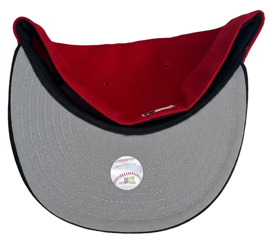 New Era New York Mets Shiny Era 59FIFTY Scarlet Fitted cap features a red crown, a black visor, and a special 50th Anniversary side patch.