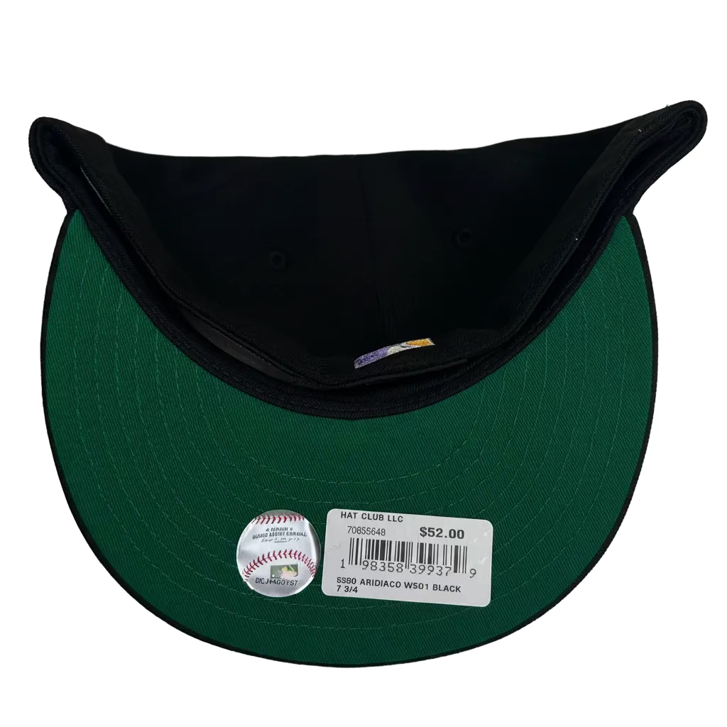 New Era Arizona Diamondbacks 59FIFTY fitted hat features the team's throwback "V" logo on the front and a 2001 World Series patch on the side. 
