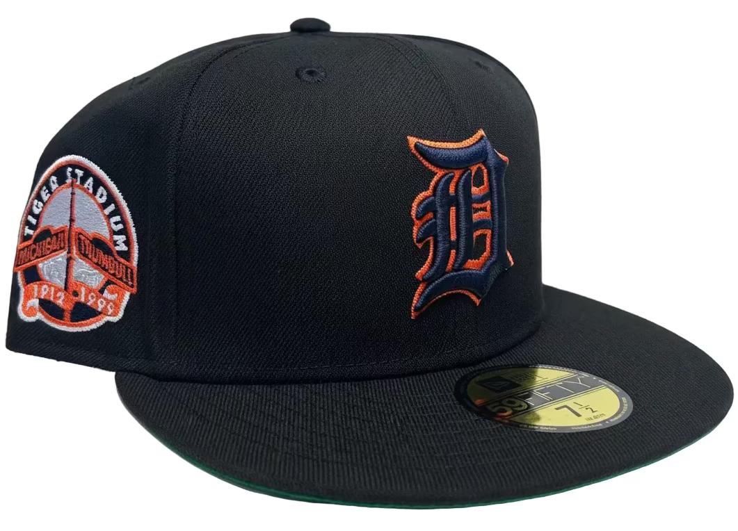 New Era Detroit Tigers 59FIFTY fitted cap featuring a navy dome and a "Tiger Stadium" side patch.
